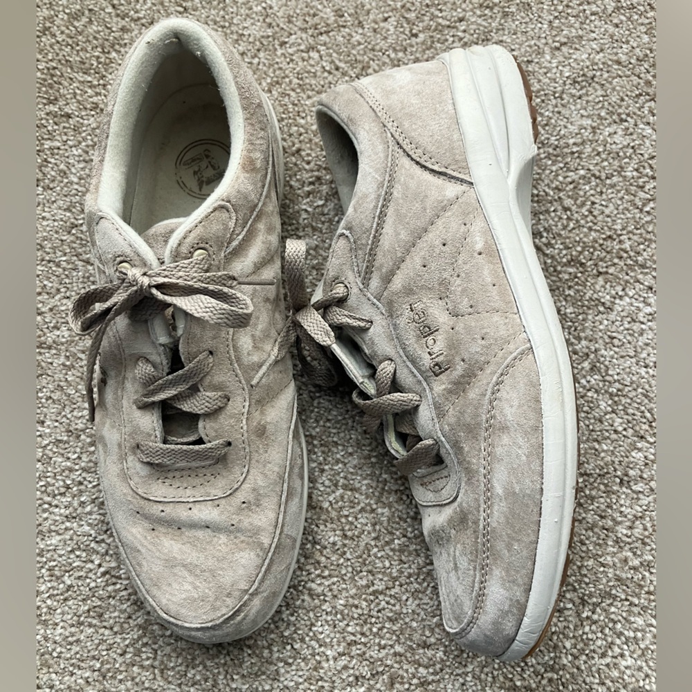 Propet Walking Shoes Cream Suede Leather Lace Up Leather Size 8.5 M Comfort
